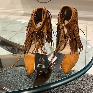 💥 NWT 💥 Zara Basic authentic leather brown pumps with fringe ankle strap